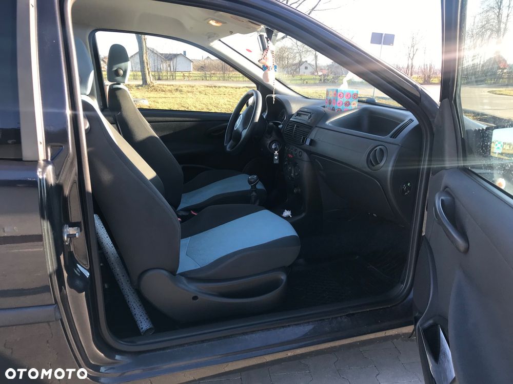 Fiat Punto 1.2 8V - 4