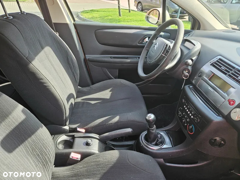 Citroën C4 1.4 16V Impress - 5