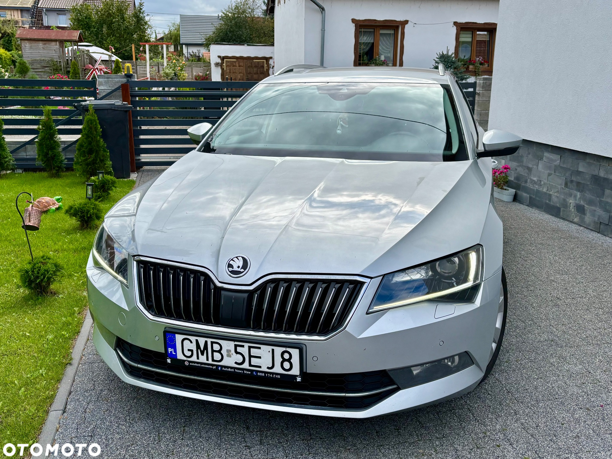 Skoda Superb Combi 2.0 TDI DSG Style - 11