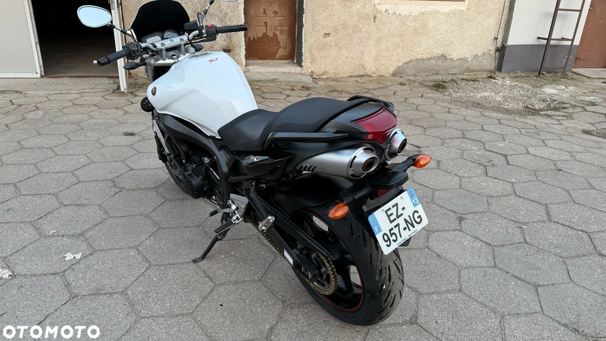 Yamaha FZ6 - 12
