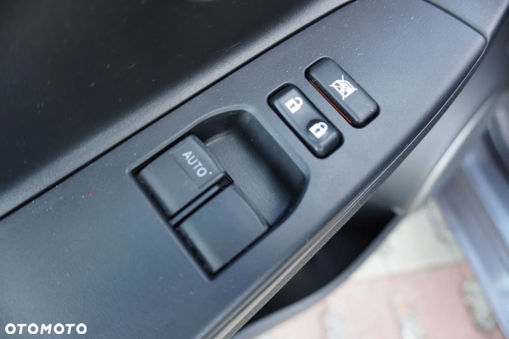 Toyota Yaris 1.33 VVT-i Edition-S - 30