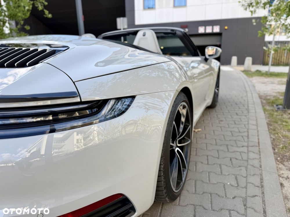 Porsche 911 Carrera 4S - 9