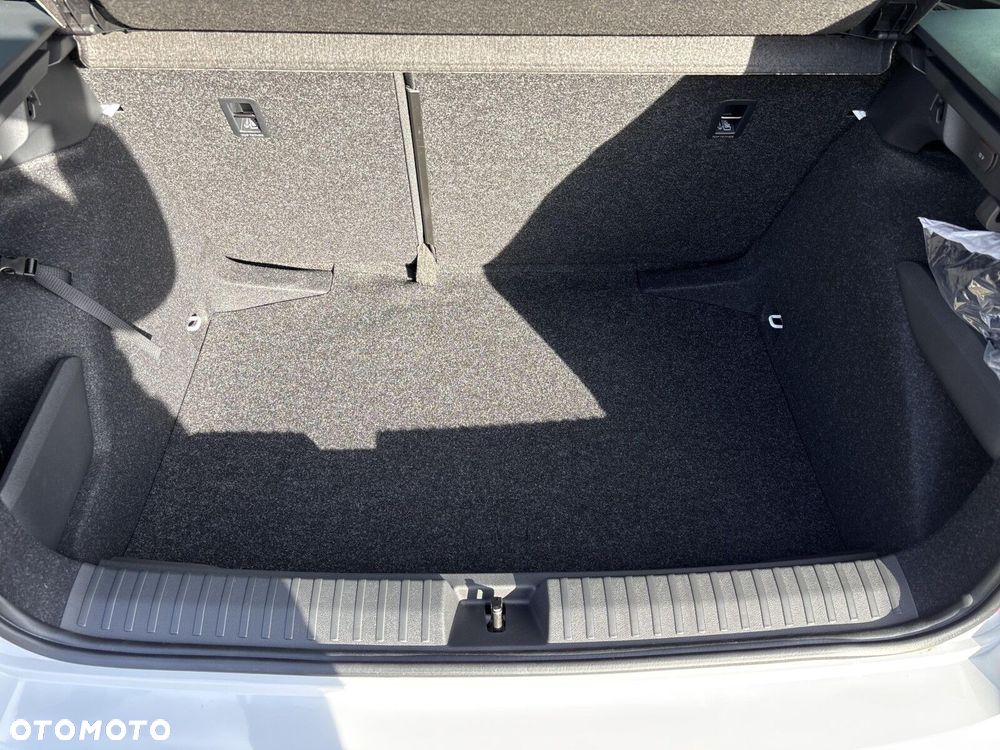 Skoda Kamiq 1.0 TSI Monte Carlo DSG - 10