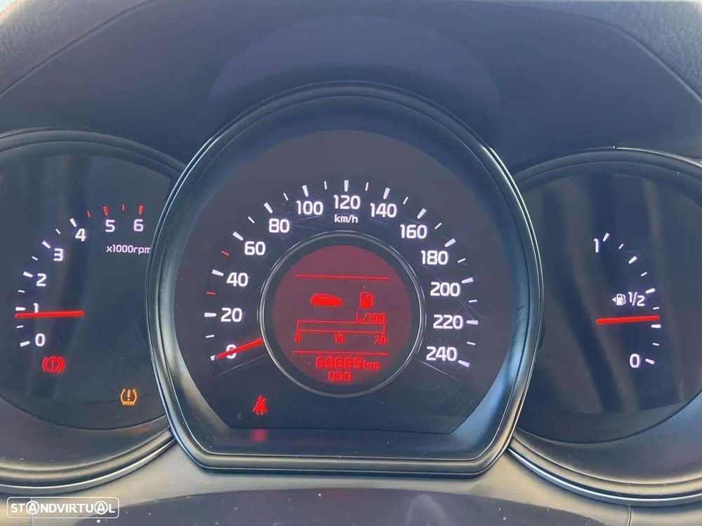 Kia Ceed SW 1.4 CRDi Nav Line - 12