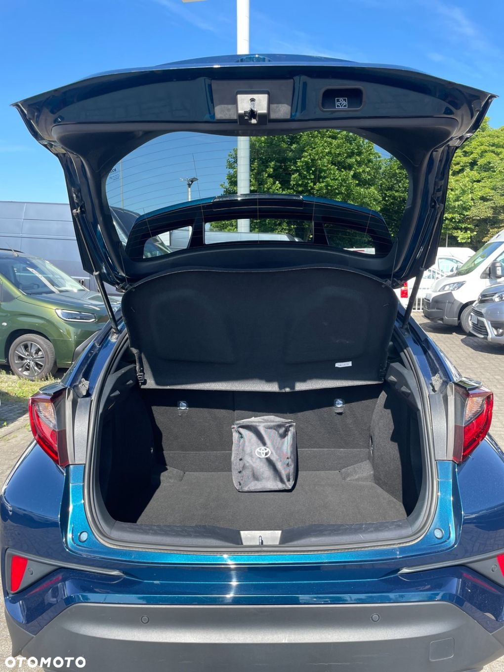 Toyota C-HR - 17