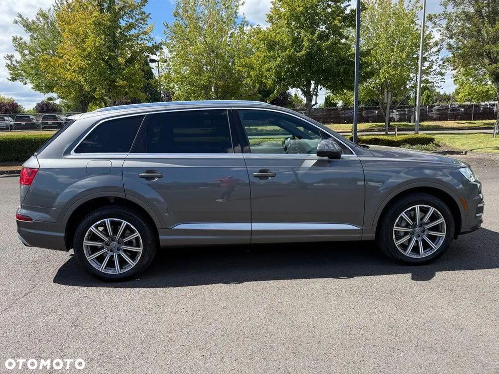 Audi Q7 3.0 TFSI Quattro Tiptr - 6