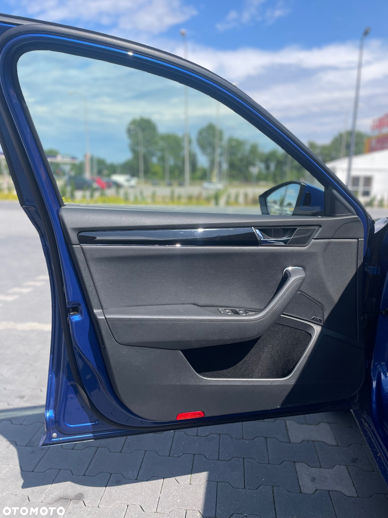 Skoda Superb 2.0 TDI L&K DSG - 7