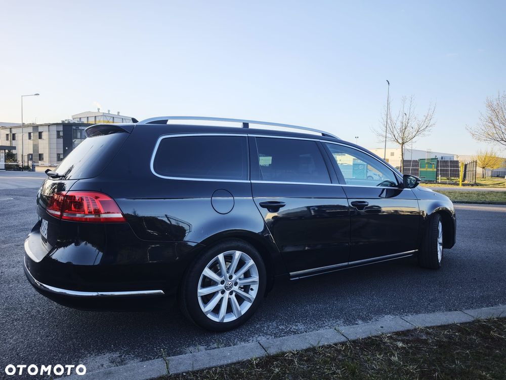Volkswagen Passat 2.0 TDI DPF DSG Highline - 24