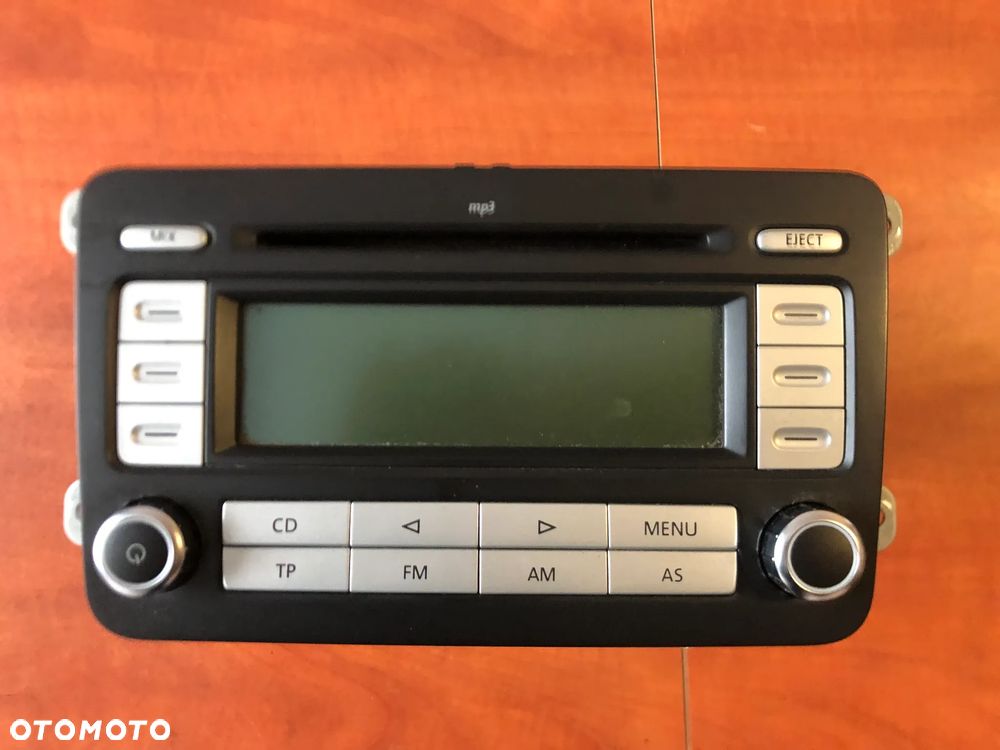 RADIO ODTWARZACZ CD MP3 VW 1K0035186AD - 1