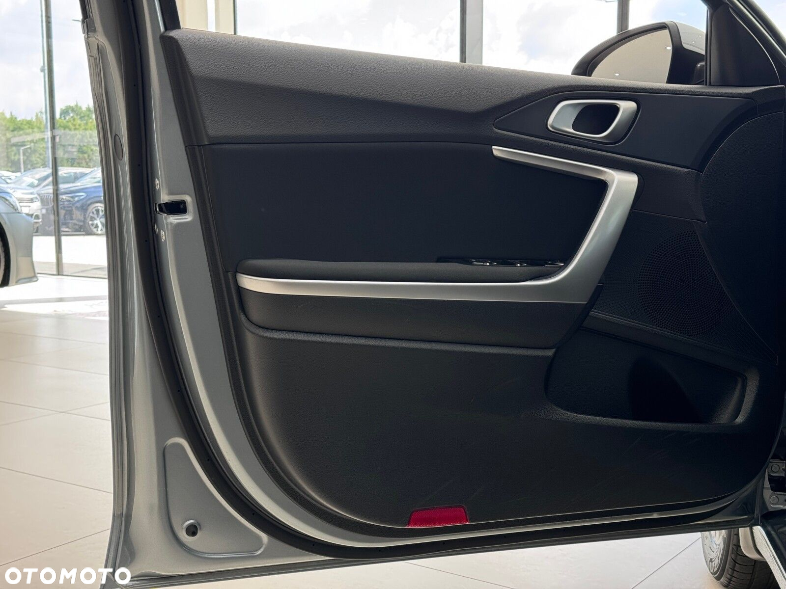 Kia Ceed - 12