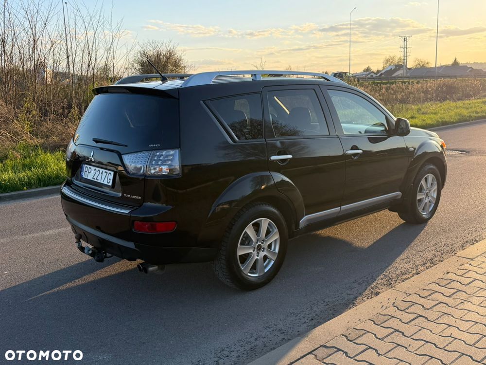 Mitsubishi Outlander 2.0 DI-D 4WD Intense - 7
