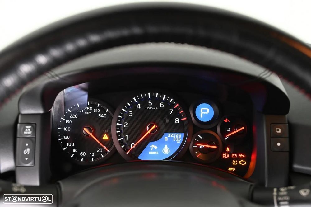 Nissan GT-R 3.8 V6 - 22