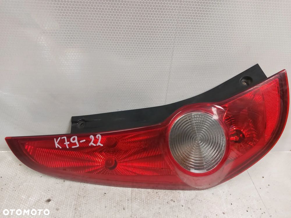 .  LAMPA TYL TYLNA LEWA SUZUKI SPLASH - 2