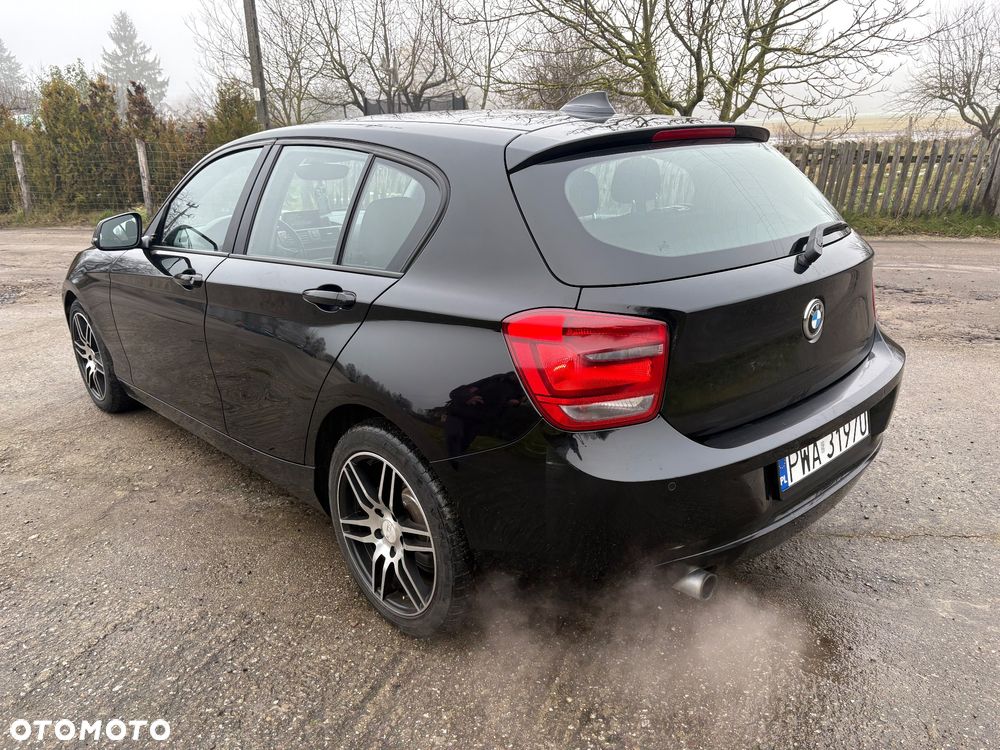 BMW Seria 1 118i - 4