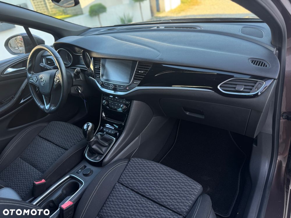 Opel Astra 1.4 T Dynamic - 10