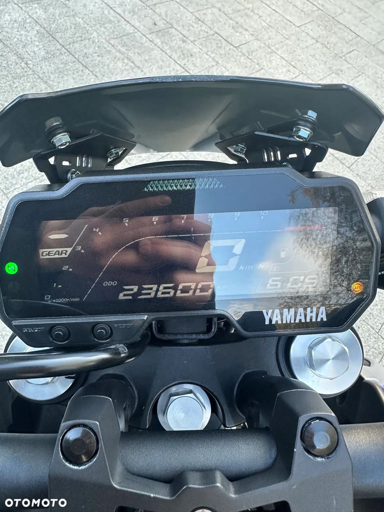 Yamaha MT - 8