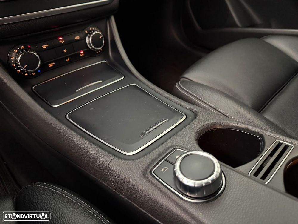Mercedes-Benz CLA 220 - 20