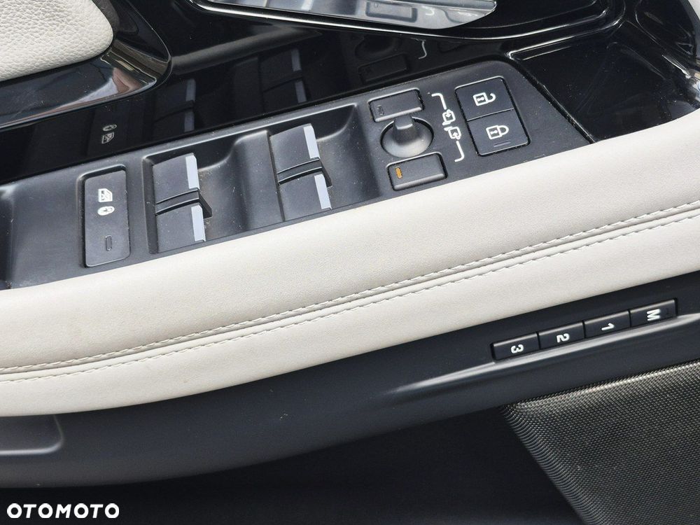 Land Rover Range Rover Evoque - 20