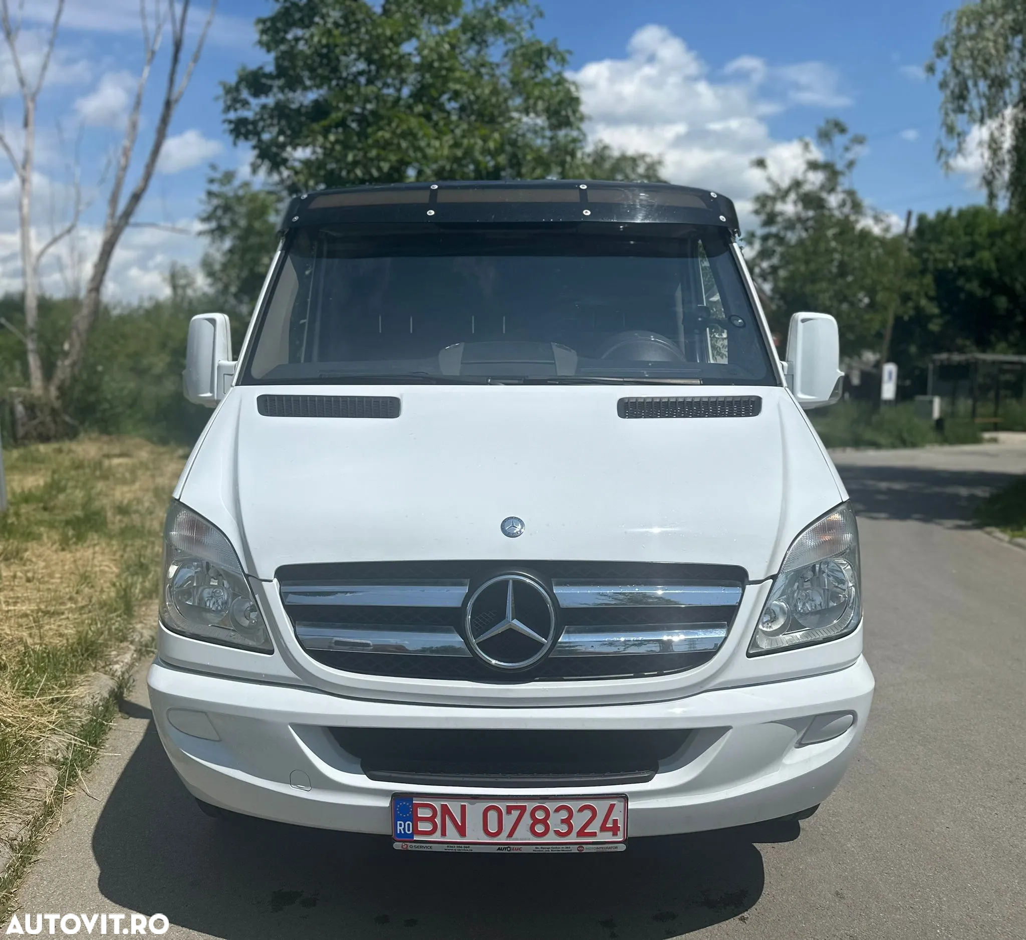 Mercedes-Benz Sprinter - 12