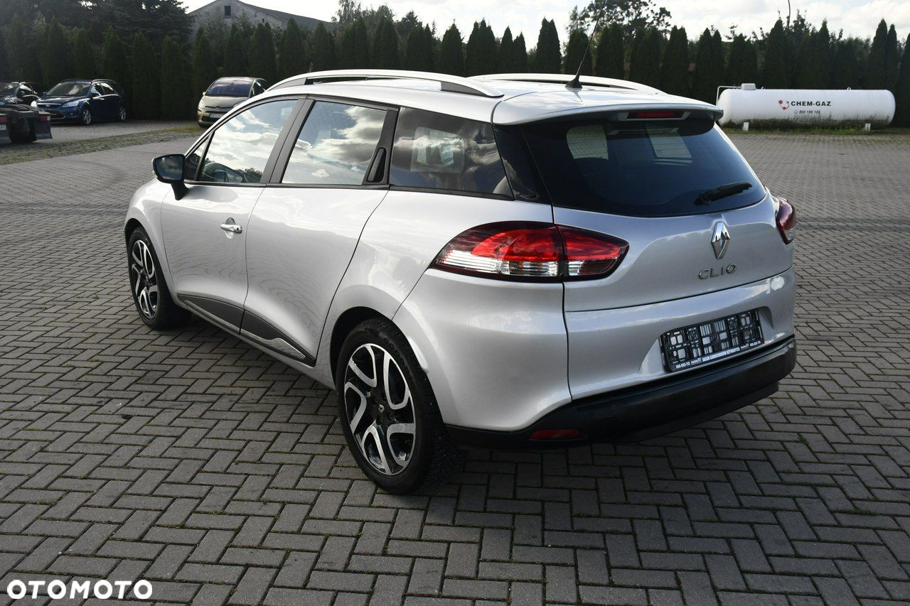 Renault Clio - 14