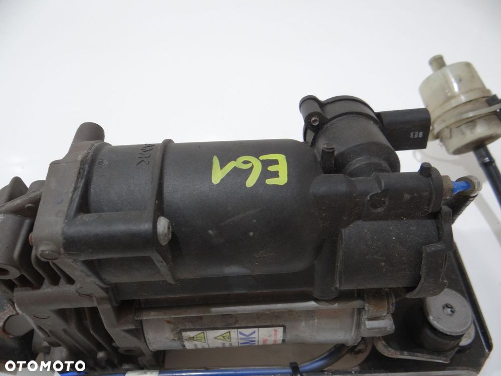 KOMPRESOR ZAWIESZENIA NIVO BMW E61 6777827 (4273529) - 4