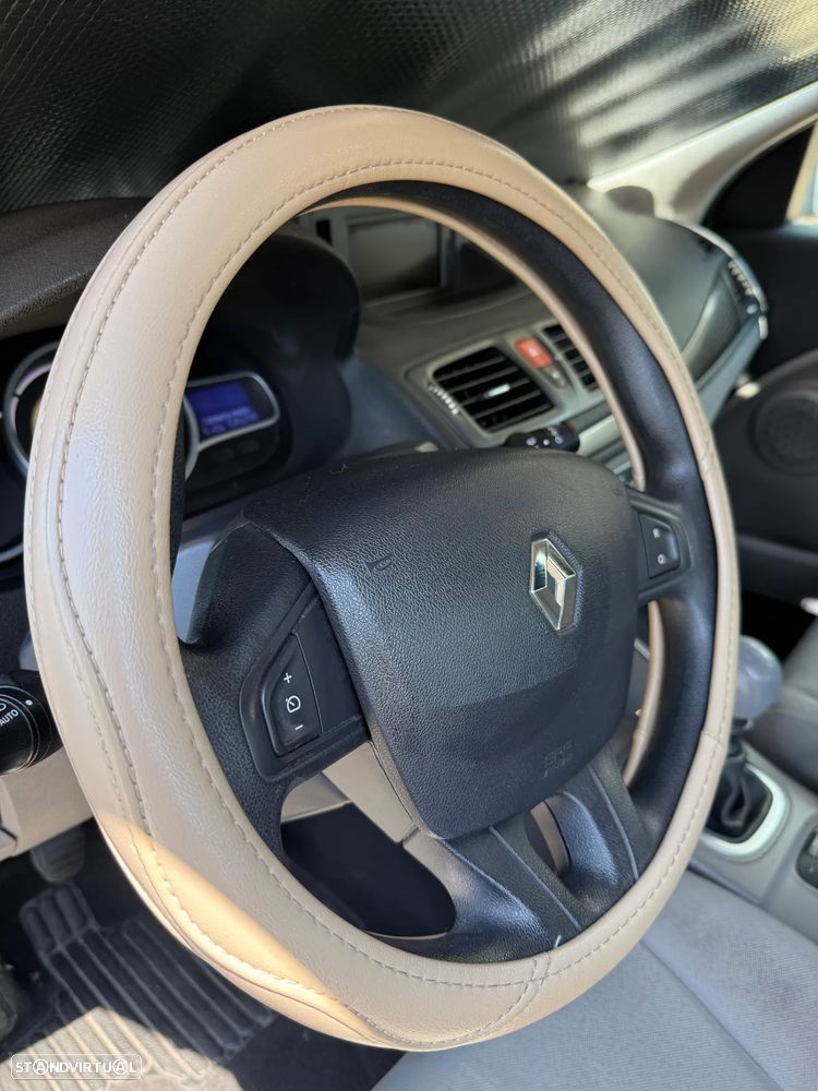 Renault Mégane 1.5 dCi Dynamique - 5
