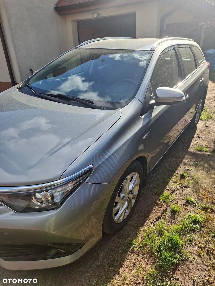 Toyota Auris Hybrid 135 Comfort - 4