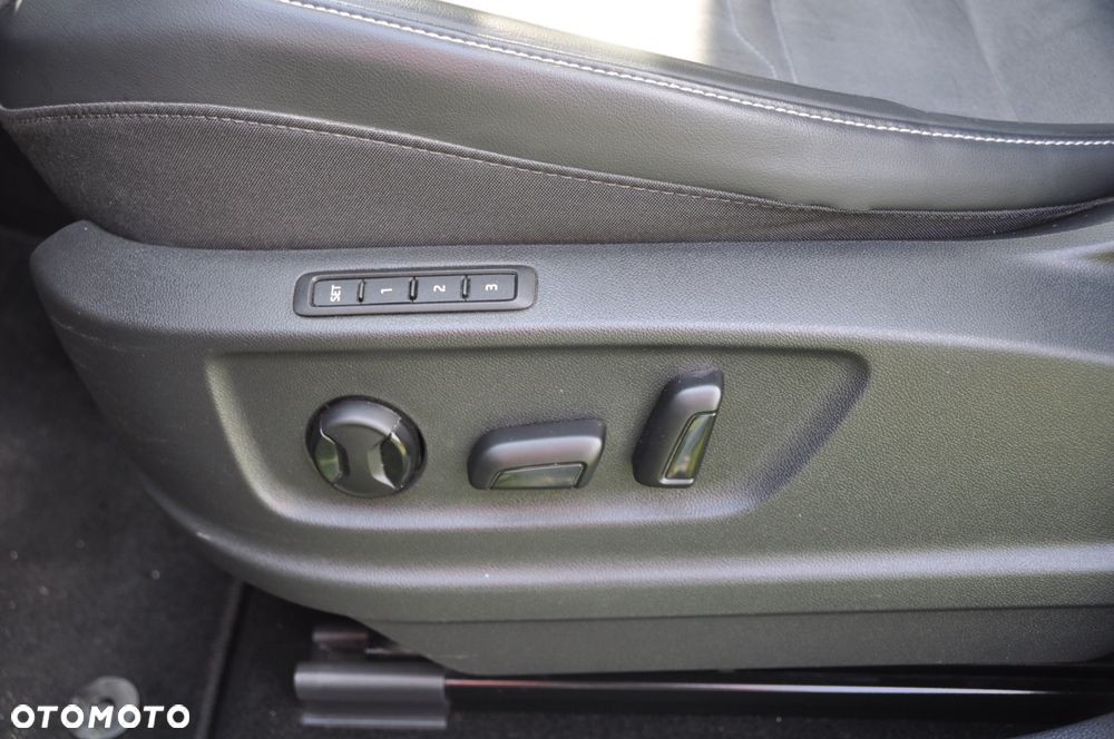 Seat Ateca 2.0 TDI 4Drive DSG Xperience - 19