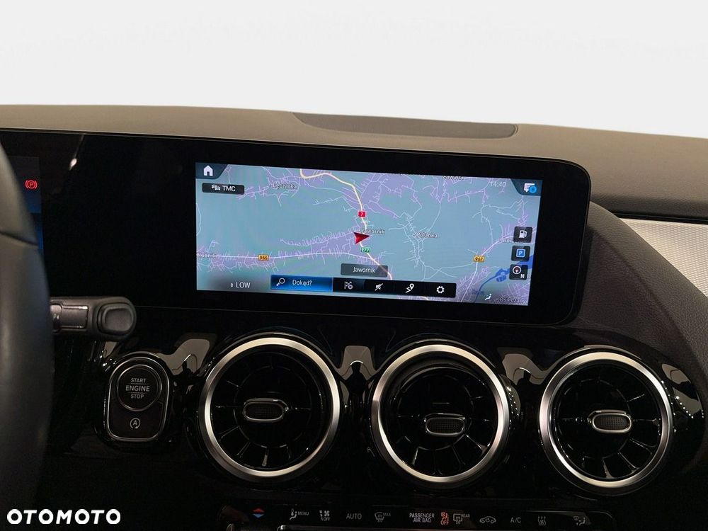 Mercedes-Benz GLA - 31
