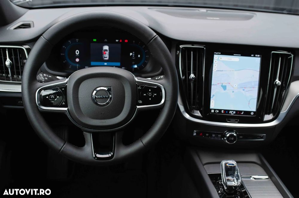 Volvo V60 B4 MHEV AT Ultimate Dark - 25