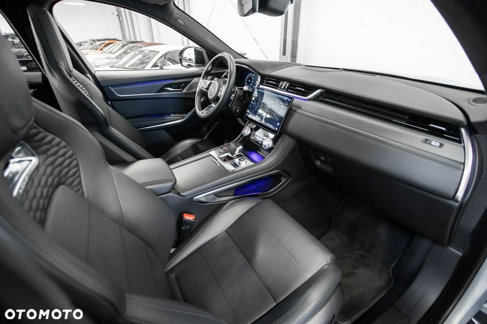 Jaguar F-Pace 5.0 V8 S/C AWD SVR - 23
