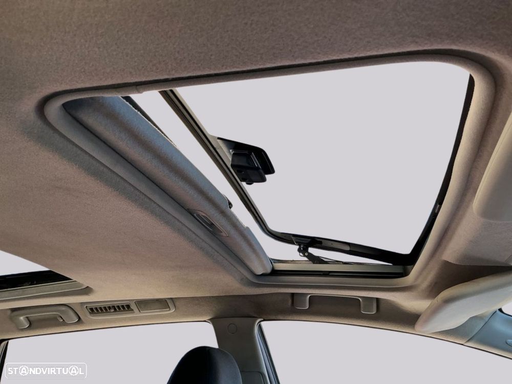 Mitsubishi Grandis - 5