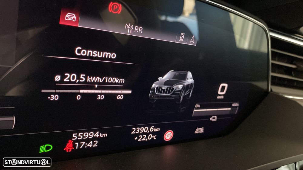 Audi Q8 e-Tron Sportback 50 quattro S line - 2