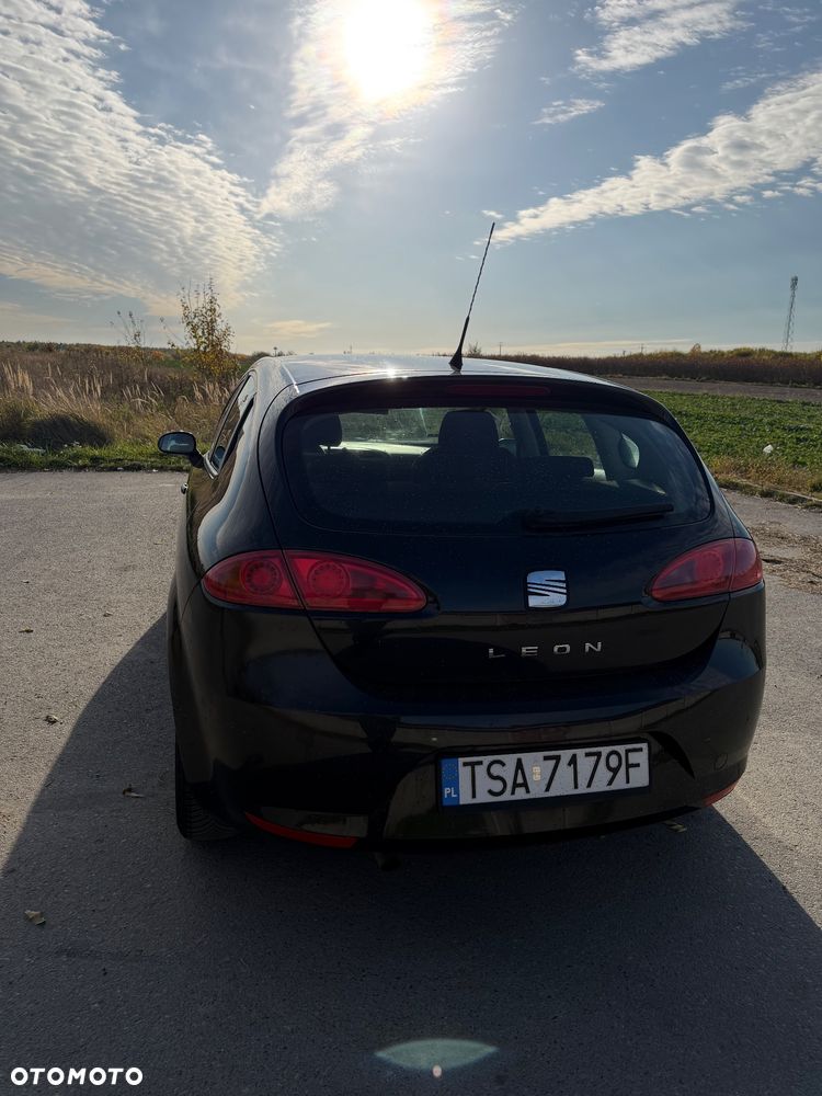Seat Leon 2008 photo 3
