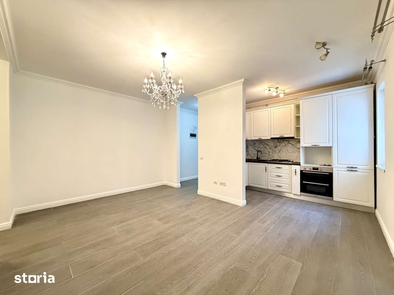 Apartament elegant, 3 camere, 62 mp utili, 103 mp curte - Dumbravita — fotografia 2