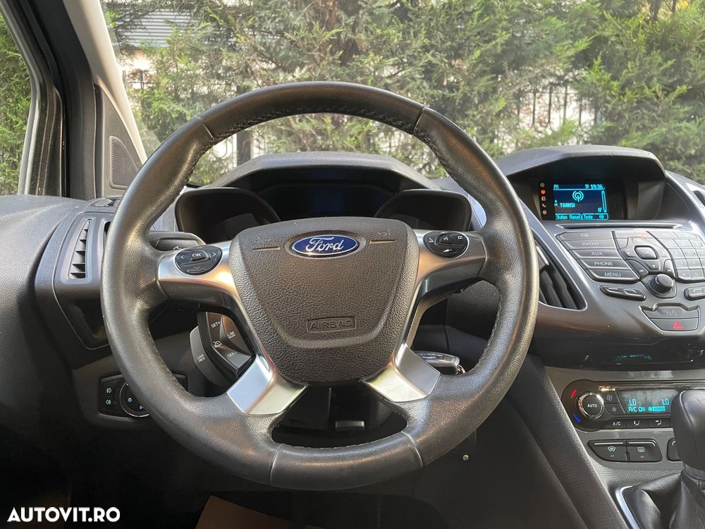 Ford Tourneo Connect 1.6 TDCi Start-Stop Titanium - 33