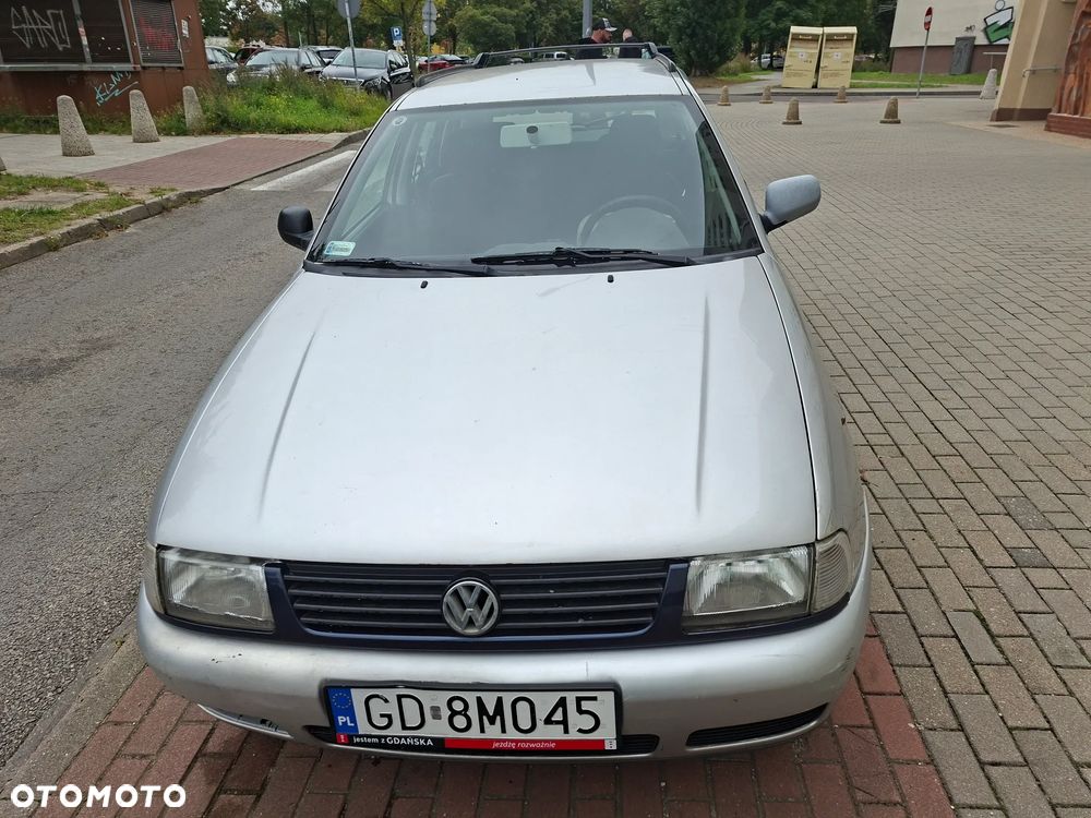 Volkswagen Polo - 4