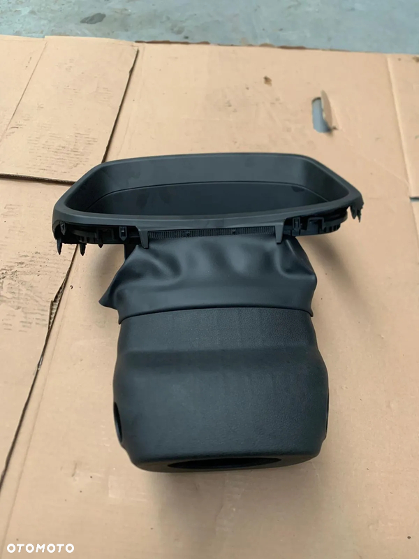HYUNDAI I20 osłona kolumny kierowniczej