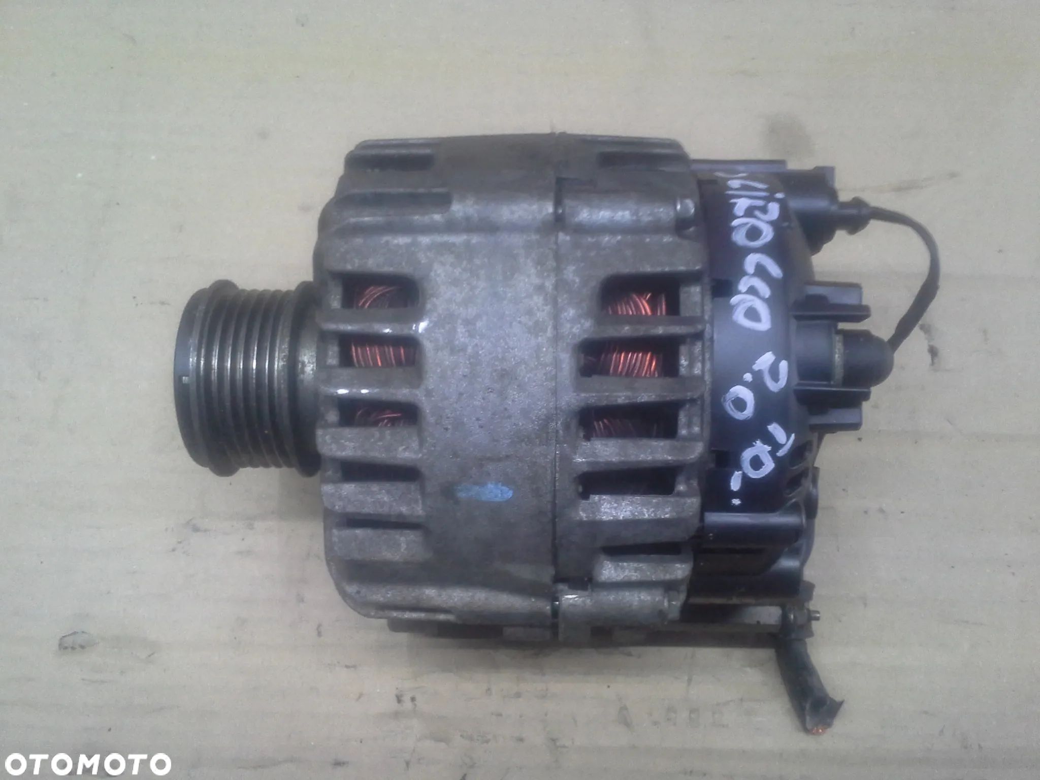 Volkswagen Sirocco 2.0 TDi alternator Valeo 03L903023F  TG14C026  2607703A - 1