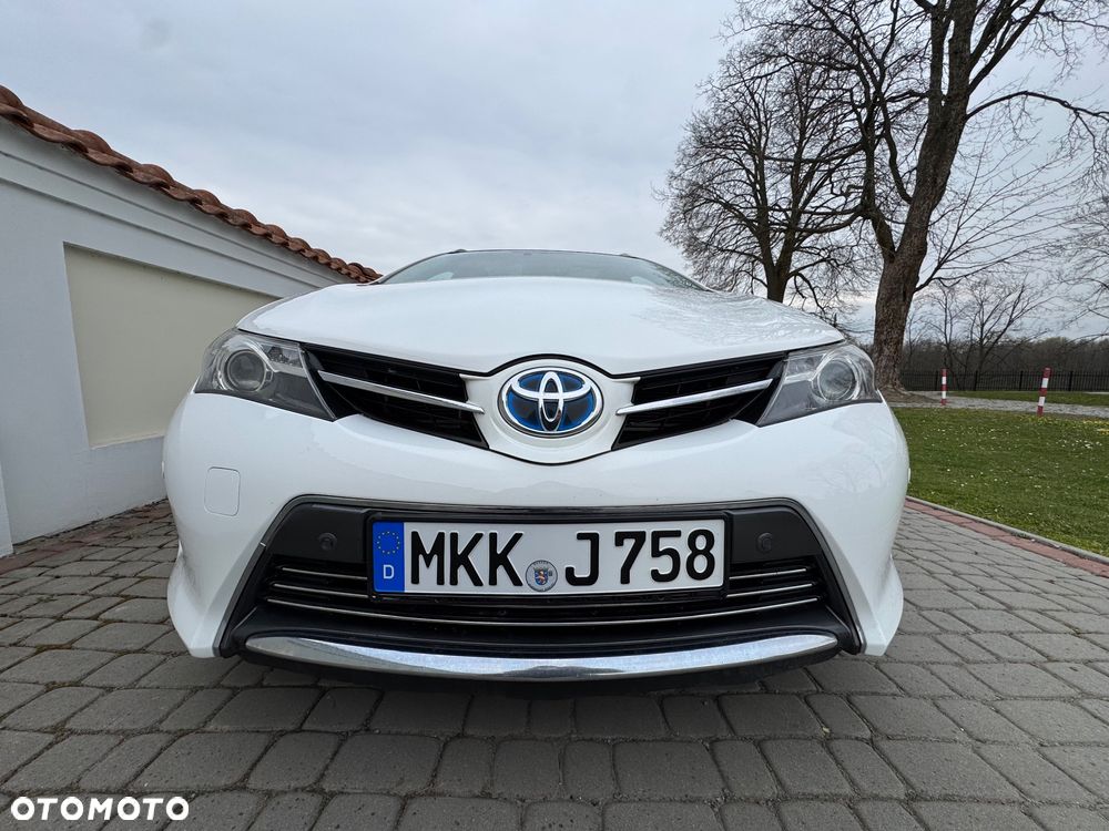 Toyota Auris 1.8 HSD Luna - 17