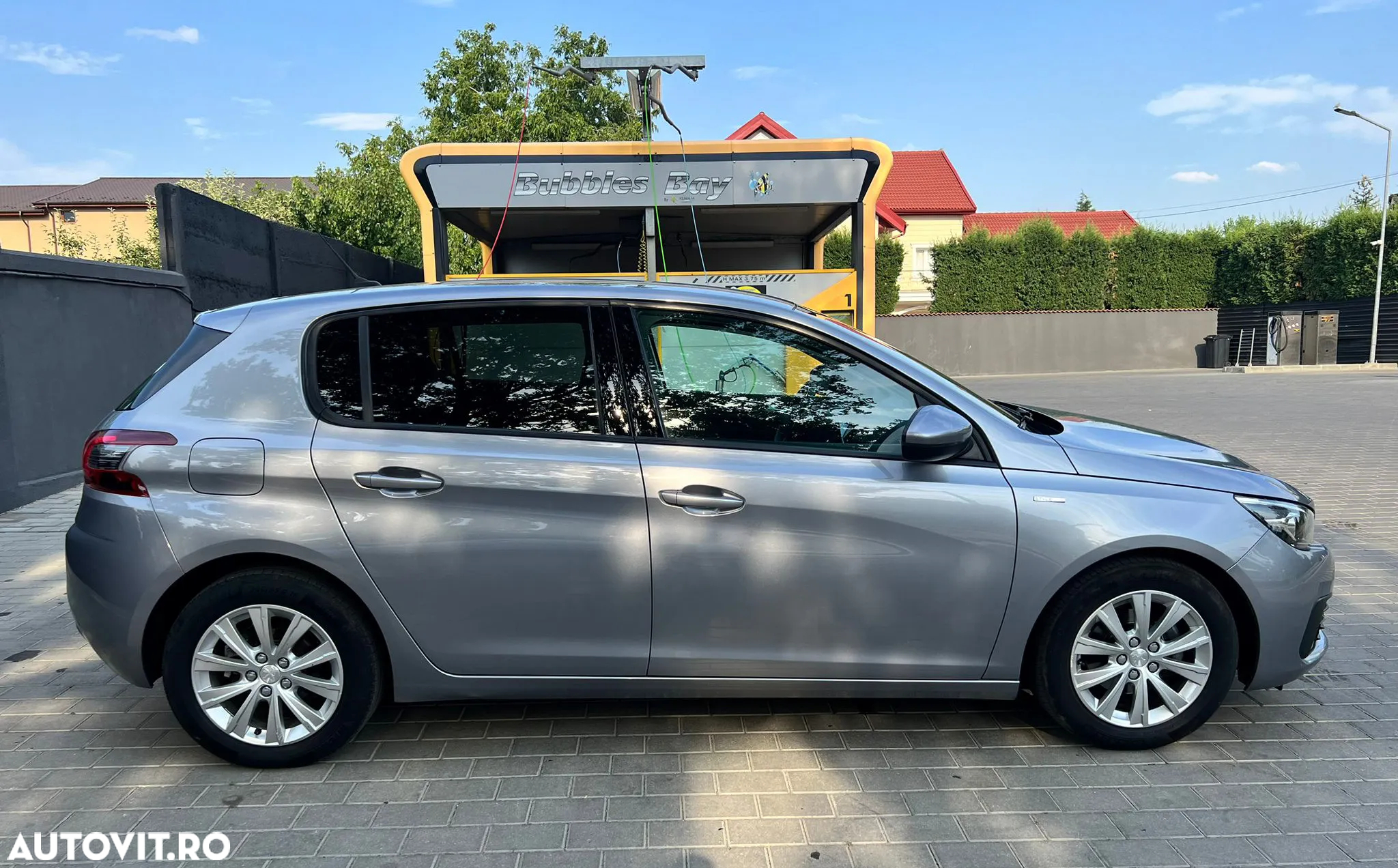 Peugeot 308 1.2 L PureTech Turbo S&S Allure - 5