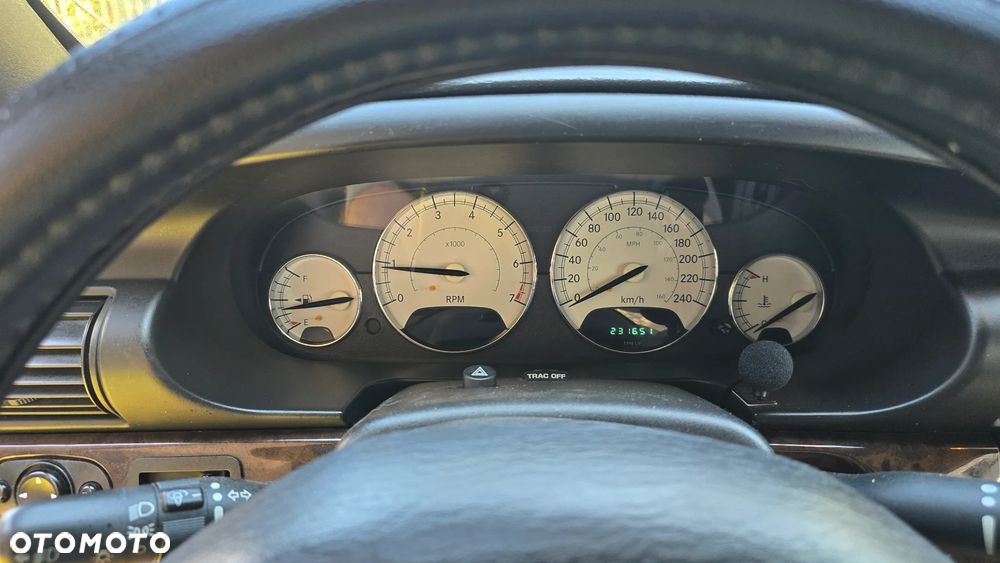 Chrysler Sebring - 16
