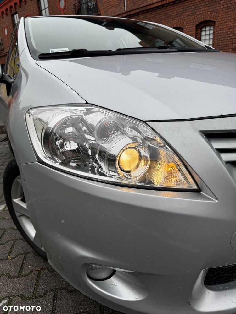 Toyota Auris - 4