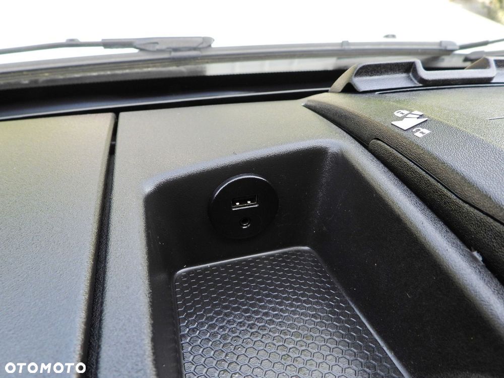 Iveco DAILY 35C16 KONTENER 10 PALET TEMPOMAT BLIŹNIACZE KOŁA KLIMATYZACJA  160KM - 36