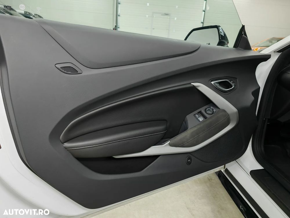 Chevrolet Camaro - 18