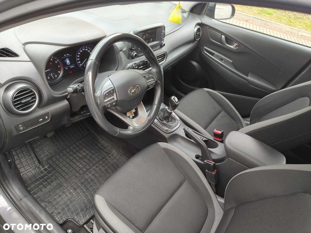 Hyundai Kona - 11