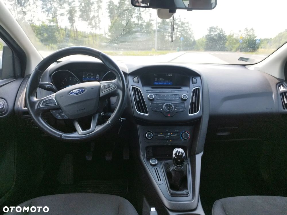 Ford Focus - 10