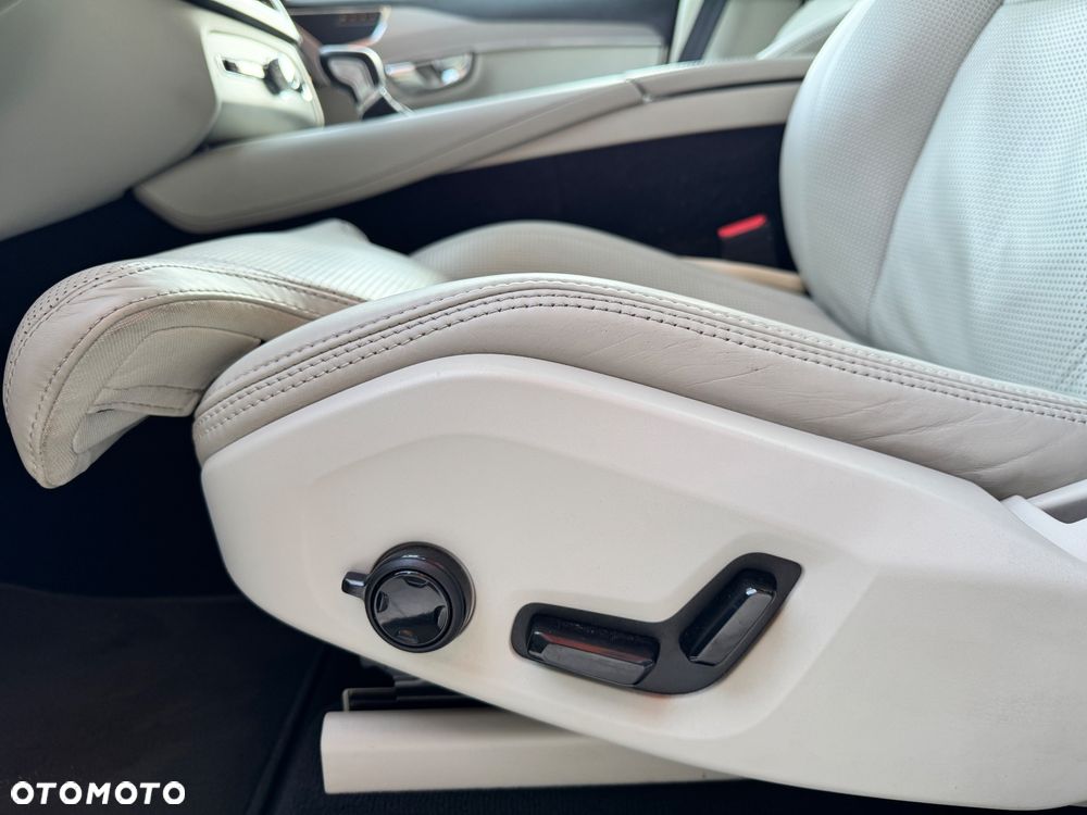 Volvo XC 90 D5 AWD Inscription - 16