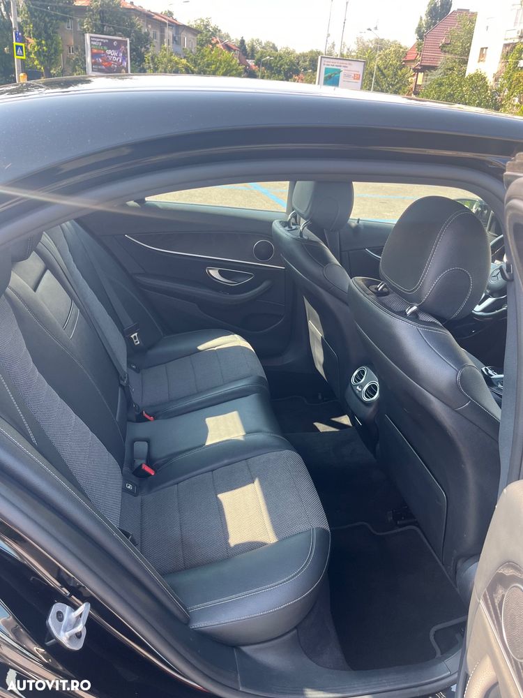 Mercedes-Benz E - 10