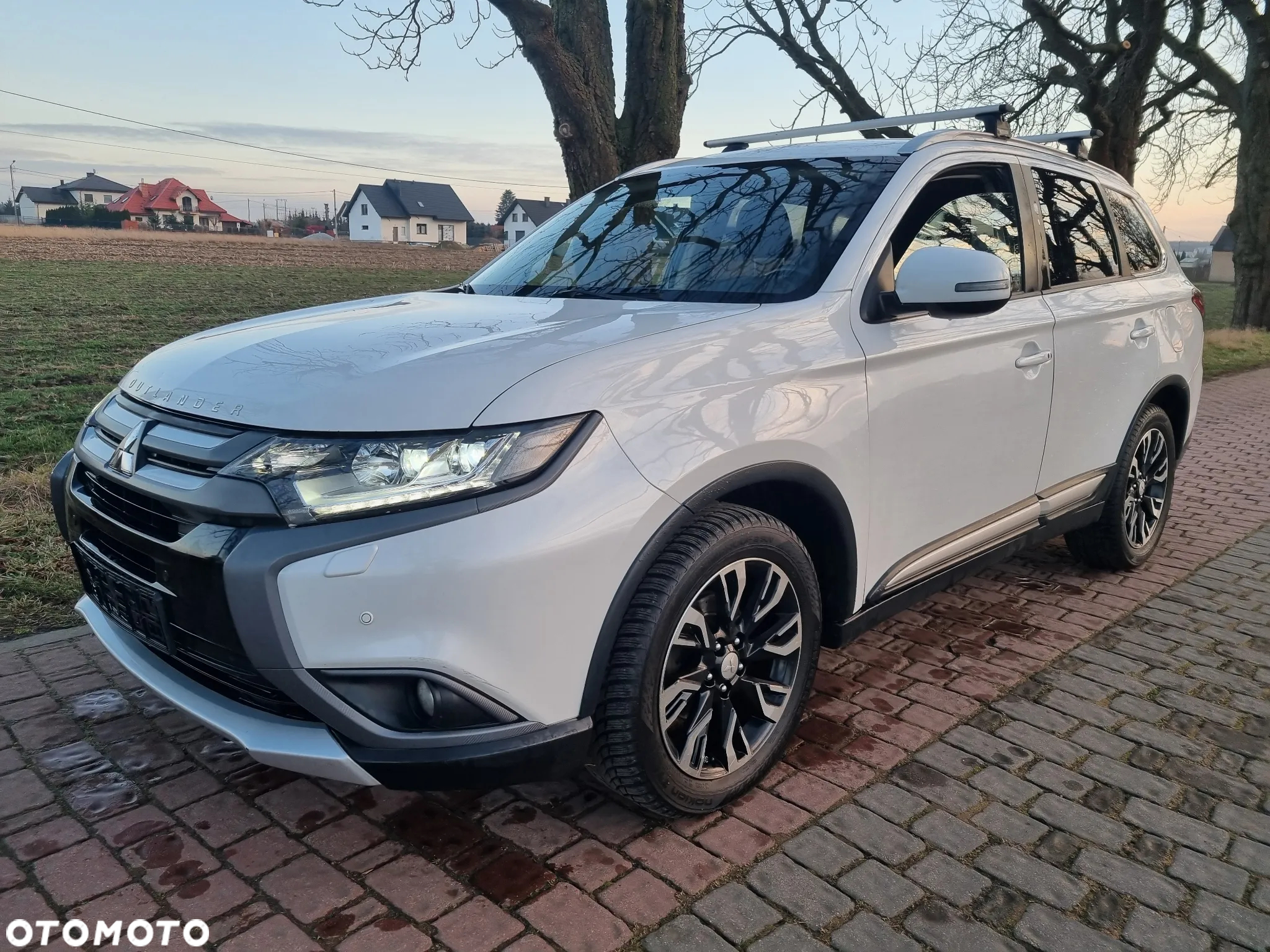 Mitsubishi Outlander 2.2 DID Intense + 4WD - 30
